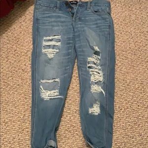 Hollister ripped jeans,Style-low rise boyfriend